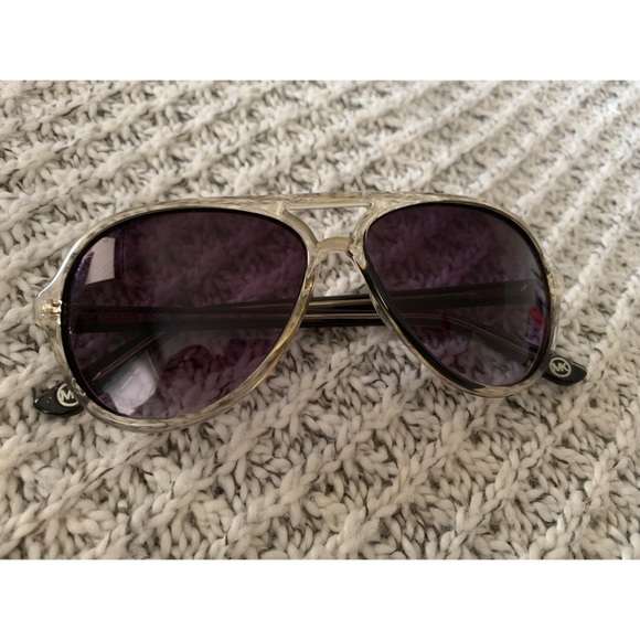 Michael Kors Accessories - Michael Kors Caicos Sunglasses
